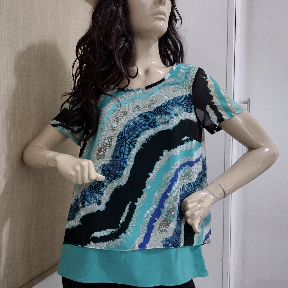 DANA BUCHMAN Split Back Layered Short Sleeve Blouse